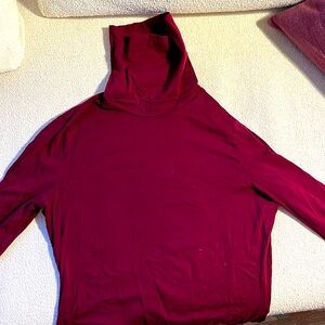 Thin, stretchy material. Barely worn.